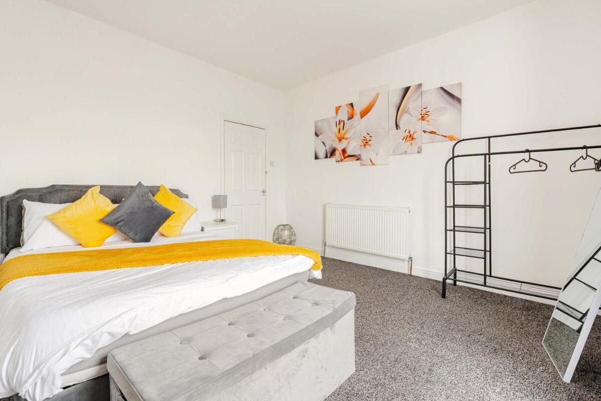 2 Min Walk Etihad Stadium & Coop Arena - 3Br, Free Parking マンチェスター エクステリア 写真